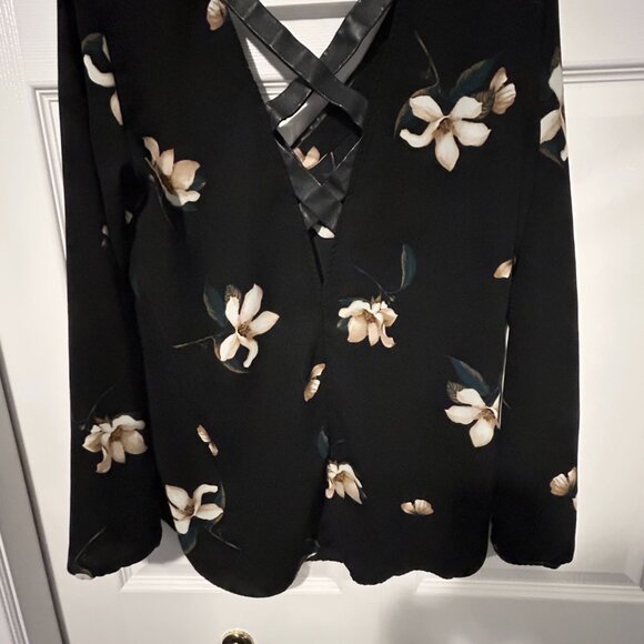 Classic Floral Blouse with Leather Trim - Picture 2 of 6